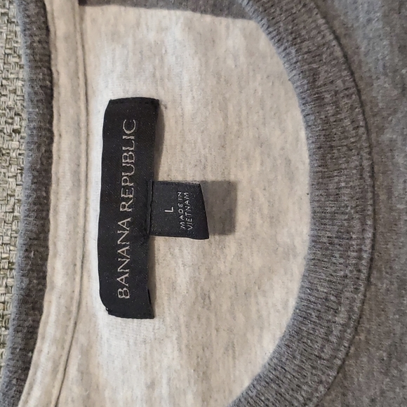 Banana Republic Long Sleeve Tee - Picture 5 of 8